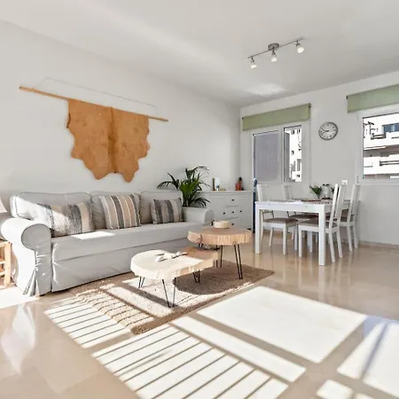 Nyaraló Luxury Penthouse Rooftop Sea & Golf Views *