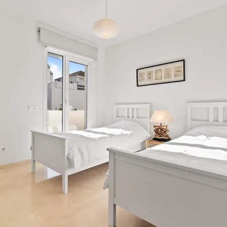 Ferienhaus Luxury Penthouse Rooftop Sea & Golf Views